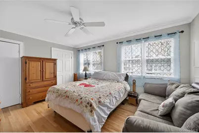 46 Monell Avenue, Islip, NY 11751 - Photo 35