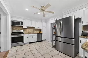 46 Monell Ave, Islip, NY 11751 - Photo 29