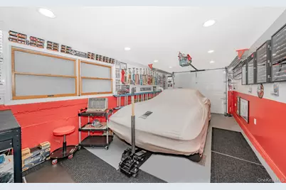 15 Lourae Drive, Massapequa Park, NY 11762 - Photo 25