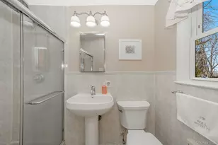 15 Lourae Dr, Massapequa Park, NY 11762 - Photo 19