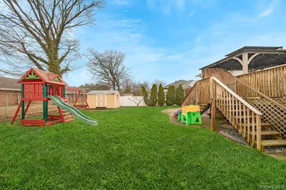 15 Lourae Drive, Massapequa Park, NY 11762 - Photo 5