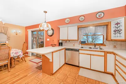 15 Lourae Drive, Massapequa Park, NY 11762 - Photo 9