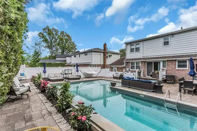 26 Herbert Drive, New Hyde Park, NY 11040 - Photo 5