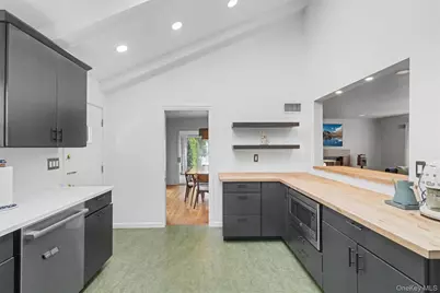 1304 Birch Hill Lane, Mamaroneck, NY 10543 - Photo 19