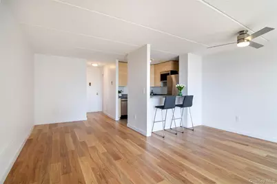 1155 Warburton Avenue #4L, Yonkers, NY 10701 - Photo 3
