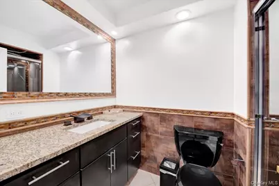 500 High Point Drive #412, Hartsdale, NY 10530 - Photo 19