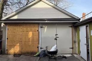 49-04 69th St, Woodside, NY 11377 - Photo 3