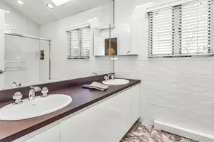 5 Jan Ln, Woodbury, NY 11797 - Photo 23