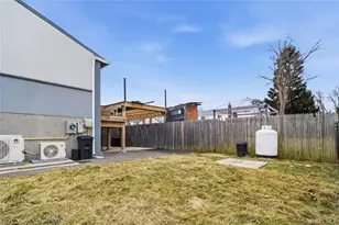 568 Centerwood St, West Babylon, NY 11704 - Photo 15