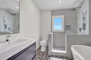 201 Brookside Ave, Roosevelt, NY 11575 - Photo 13