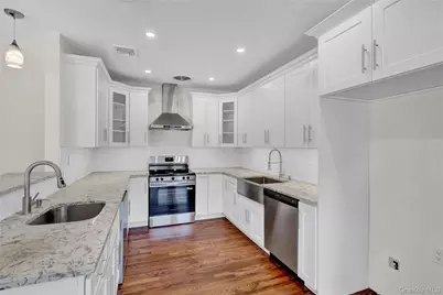 201 Brookside Avenue, Roosevelt, NY 11575 - Photo 7