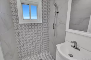 201 Brookside Ave, Roosevelt, NY 11575 - Photo 23