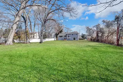 201 Brookside Avenue, Roosevelt, NY 11575 - Photo 29