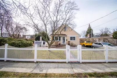 720 New York Avenue, Baldwin, NY 11510 - Photo 1