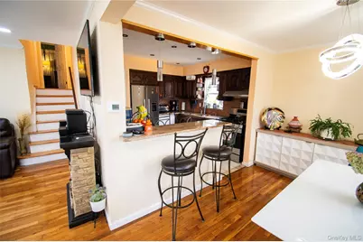 720 New York Avenue, Baldwin, NY 11510 - Photo 9