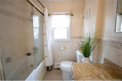 720 New York Avenue, Baldwin, NY 11510 - Photo 17