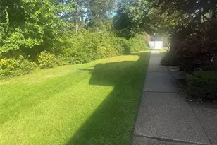 5 Laramie, Coram, NY 11727 - Photo 3