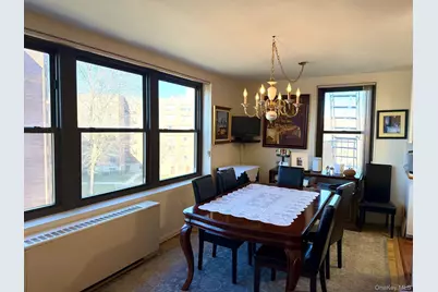 209-39 23 Ave #4K, Bayside, NY 11360 - Photo 3