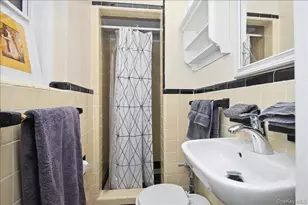 90 Bryant Ave, White Plains, NY 10605 - Photo 21