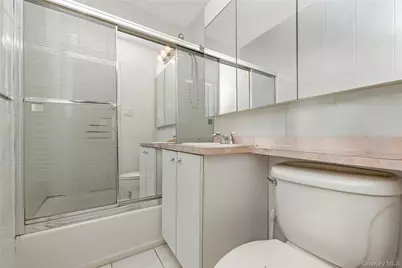 570 Broadway #B23, Lynbrook, NY 11563 - Photo 21