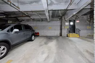 570 Broadway, Lynbrook, NY 11563 - Photo 27