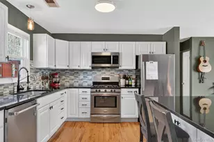 24 Linda Pl, Fishkill, NY 12524 - Photo 11