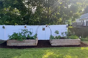 24 Linda Pl, Fishkill, NY 12524 - Photo 19