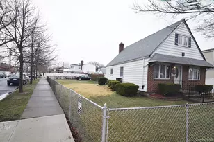 63-32 138th St, Flushing, NY 11367 - Photo 21