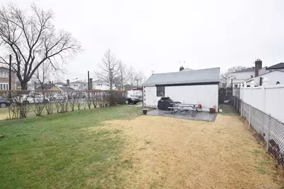 6332 138th Street, Flushing, NY 11367 - Photo 15