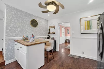69 Locust Avenue, Cortlandt Manor, NY 10567 - Photo 15