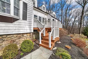 69 Locust Ave, Cortlandt Manor, NY 10567 - Photo 5