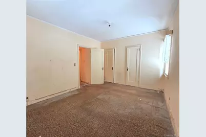 242 Graff Avenue, Bronx, NY 10465 - Photo 7