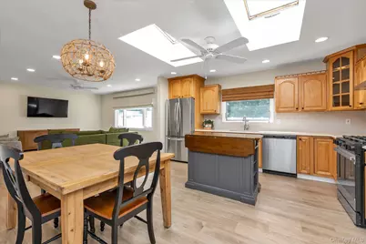 6 Birch Lane, Massapequa Park, NY 11762 - Photo 7