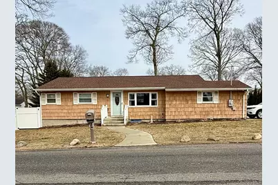 373 Port Avenue, Ronkonkoma, NY 11779 - Photo 1