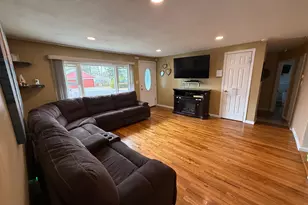 373 Port Ave, Ronkonkoma, NY 11779 - Photo 5