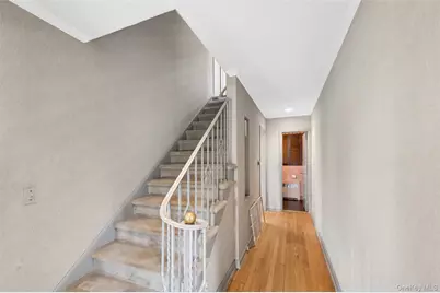 24 Allen Road, Rockville Centre, NY 11570 - Photo 19