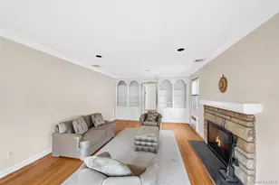 24 Allen Rd, Rockville Centre, NY 11570 - Photo 5