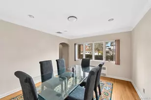 24 Allen Rd, Rockville Centre, NY 11570 - Photo 9