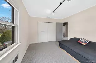 24 Allen Rd, Rockville Centre, NY 11570 - Photo 33