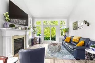 89 Jims Trail, Bayport, NY 11705 - Photo 5