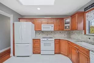 47 2nd St, Ronkonkoma, NY 11779 - Photo 9