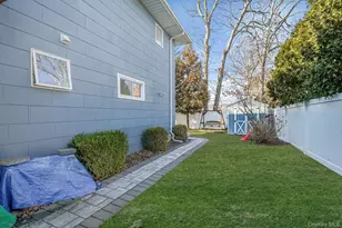 47 2nd St, Ronkonkoma, NY 11779 - Photo 23