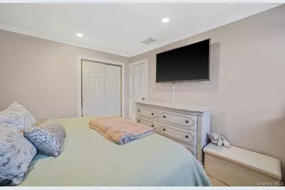 47 2nd Street, Ronkonkoma, NY 11779 - Photo 11