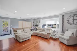 47 2nd St, Ronkonkoma, NY 11779 - Photo 3