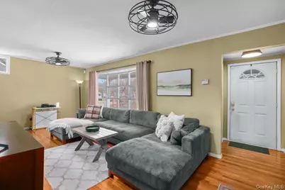 4 Ridgewood Terrace, Poughkeepsie, NY 12603 - Photo 3