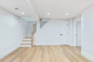 31 Windwood Ct, Westhampton, NY 11977 - Photo 21