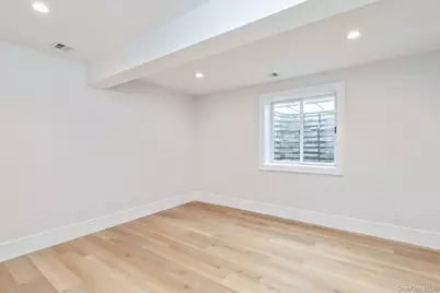 31 Windwood Court, Westhampton, NY 11977 - Photo 25