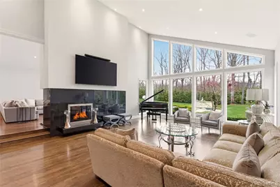 50 Tall Oak Crescent, Oyster Bay, NY 11791 - Photo 5