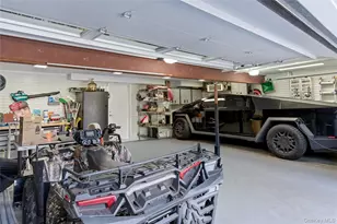 50 Tall Oak Crescent, Oyster Bay, NY 11791 - Photo 37