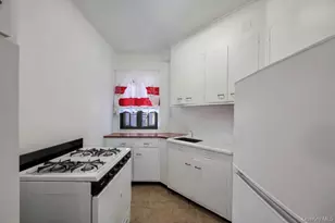 1690 Metropolitan Ave, Bronx, NY 10462 - Photo 9